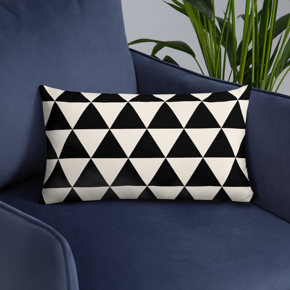 Geometric Triangle Cushion