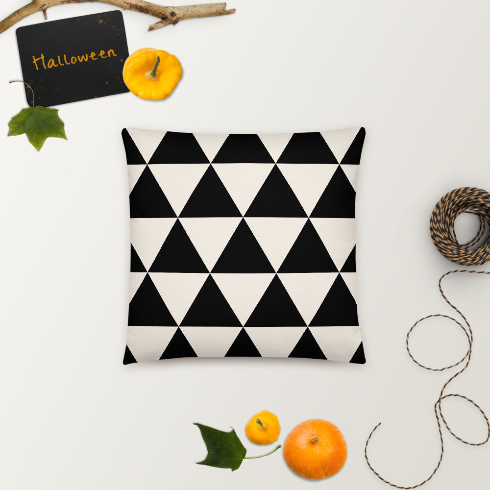 Geometric Triangle Cushion