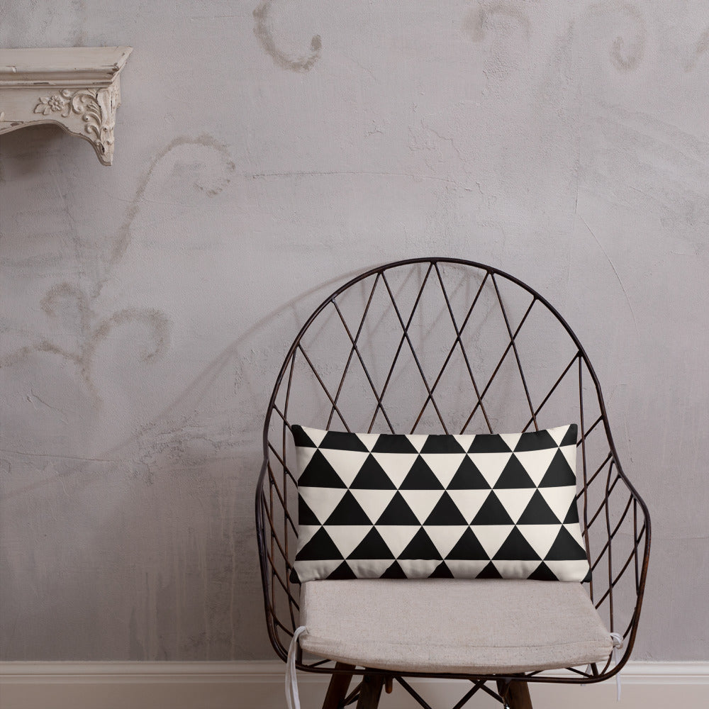 Geometric Triangle Cushion